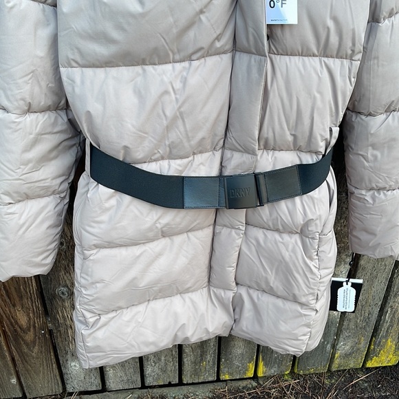 DKNY Tan Puffer Coat Nwt Tan Hood Belted Long Jacket Faux Down Water Resistant - Picture 3 of 9